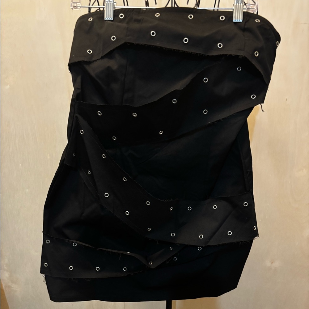 PrettyLittleThing Black Strapless Dress